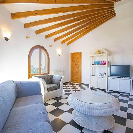 Willa Ortembach- Plusholidays Ifach